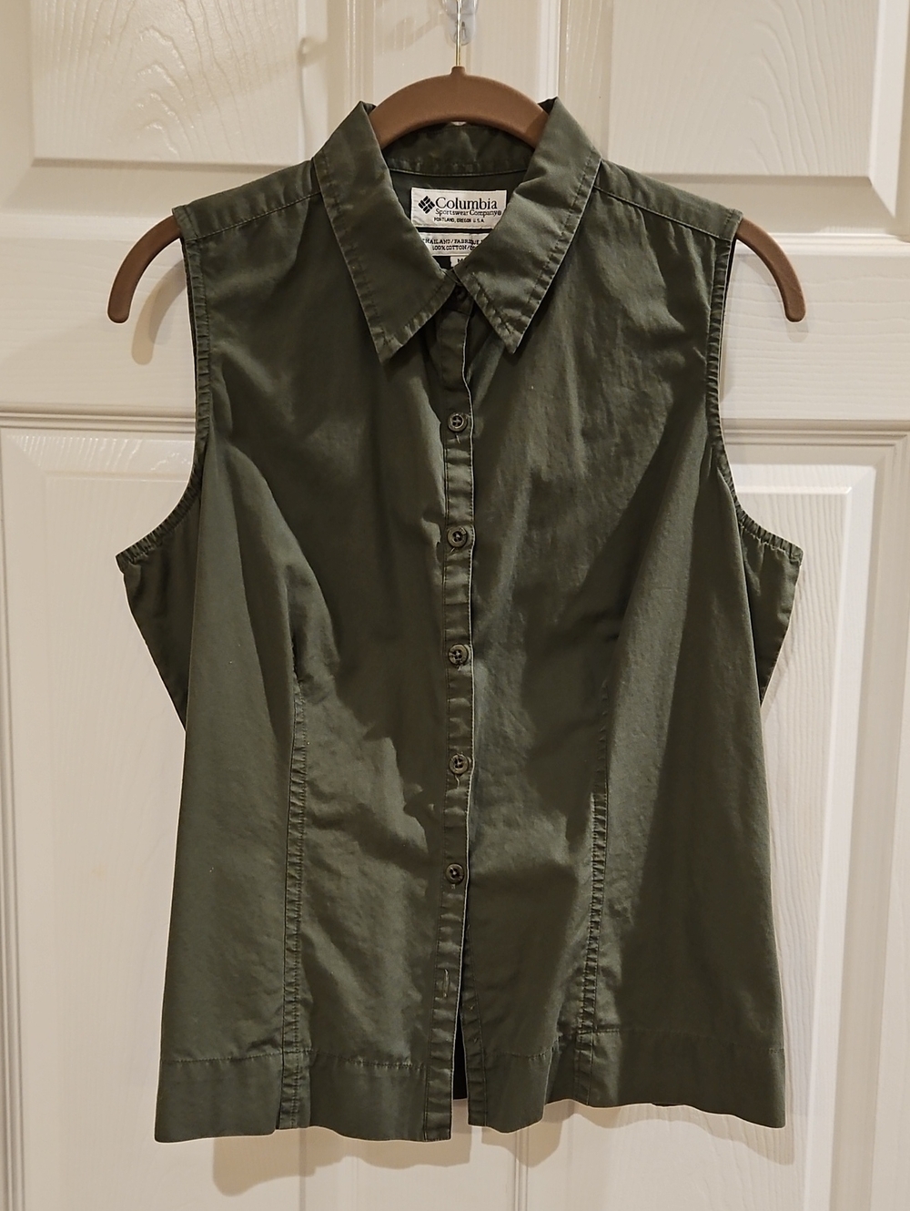 Columbia Olive Green Sleeveless Button-Front Blouse